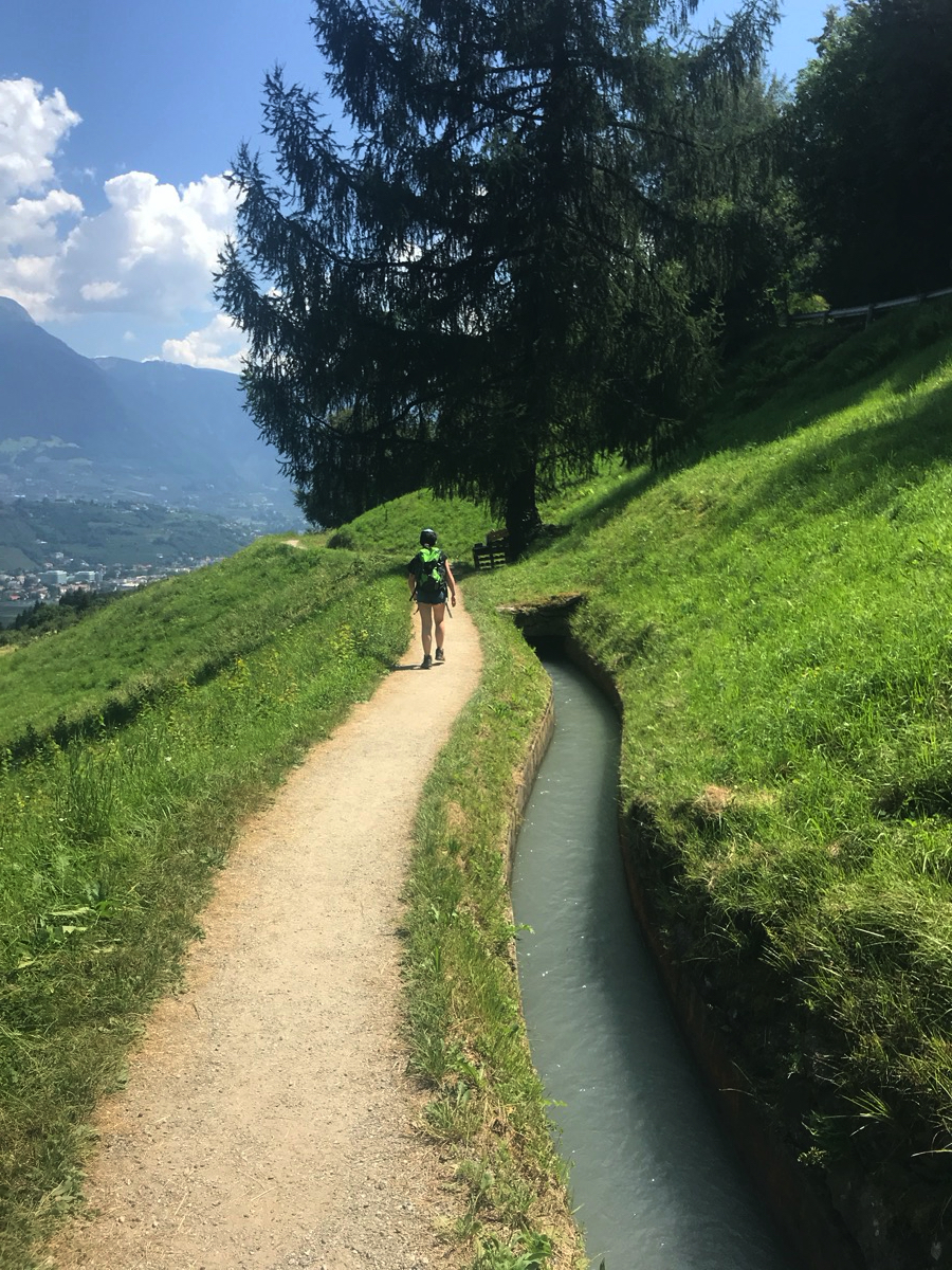 Wir schicken in die Sonne immer erst mal eines der Kinder vor um zu gucken ob alles gut geht.