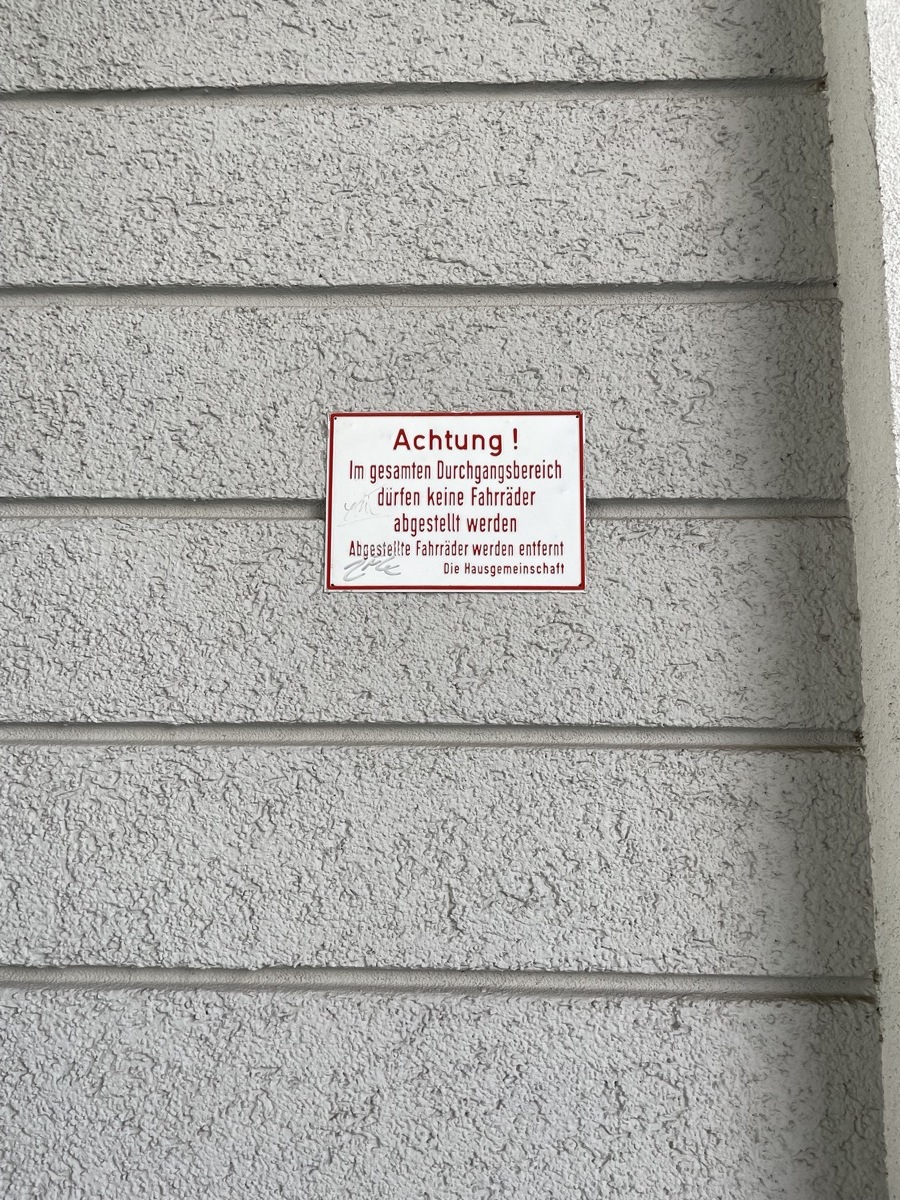 Alles ist verboten (8)