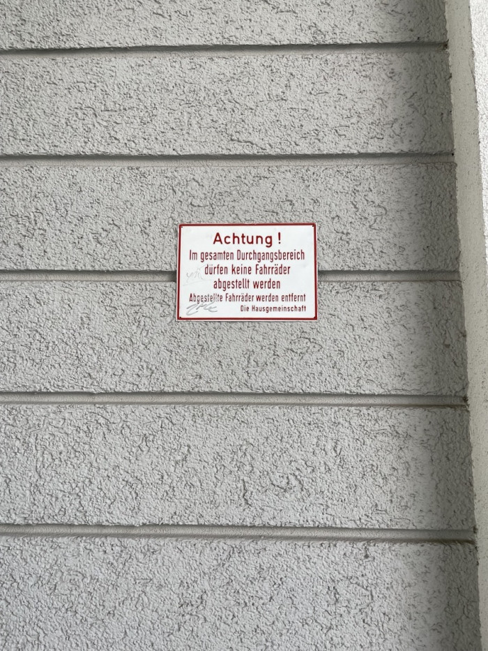 Alles ist verboten (8)