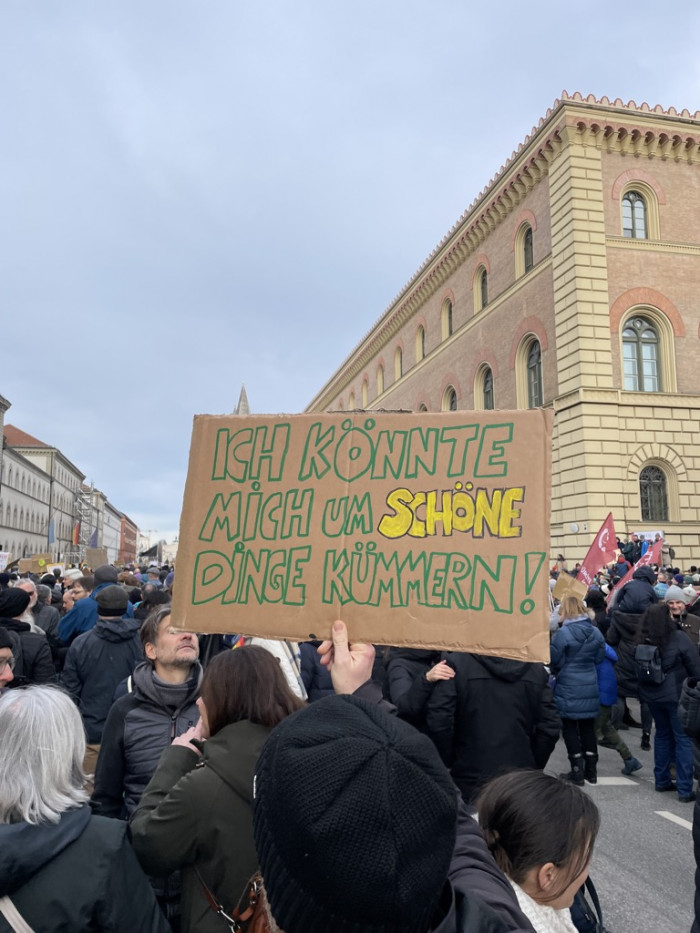 Ich k&ouml;nnte mich um sch&ouml;ne Dinge k&uuml;mmern