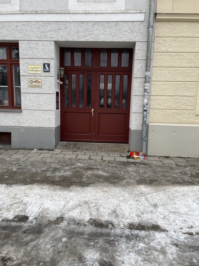 Kerzen f&uuml;r den Kaiser und Umzugshelferportionen