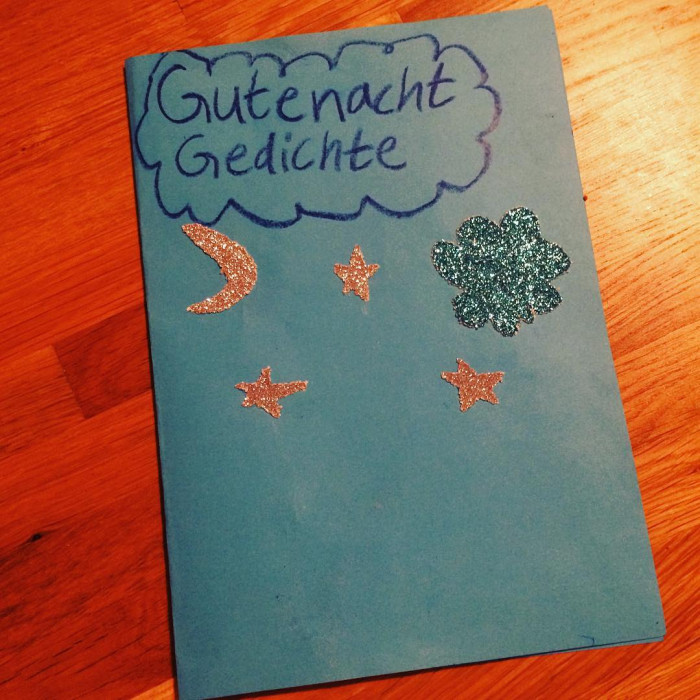 Der erste Gedichtband der Tochter.