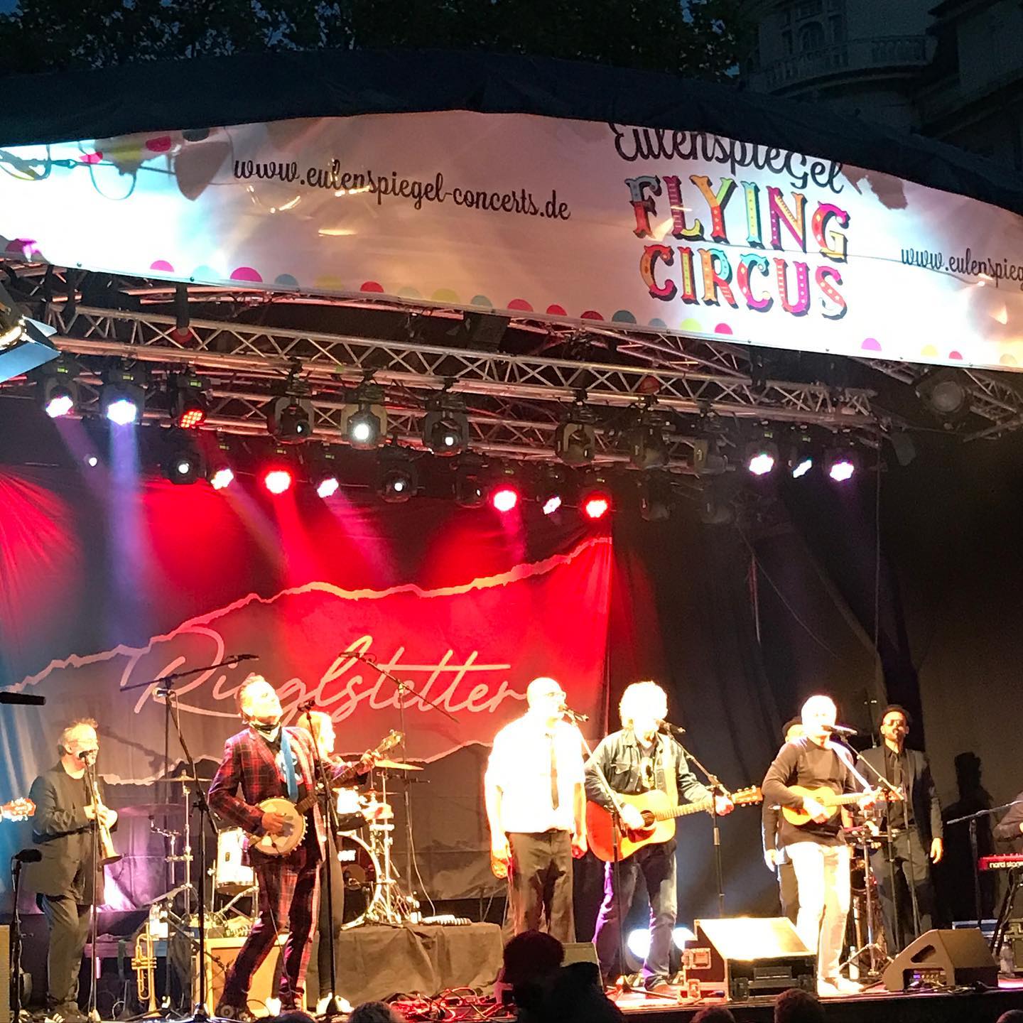 Erstes Konzert seit 1,5 Jahren. Wei&szlig; schon gar nicht mehr, wie das geht.