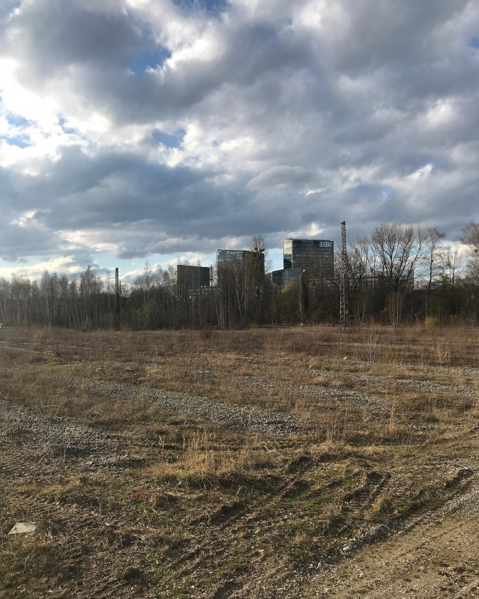 Einmal Spaziergang von meinem letzten Arbeitsplatz zu meinem vor-vorletzten Arbeitsplatz. Berg am La